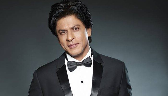 Shah Rukh Khan daruje 45 milionů Rs Pákistánu? Tady je pravda