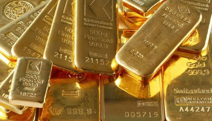 Zlato blista dok rupija pada na rekordno nizak nivo