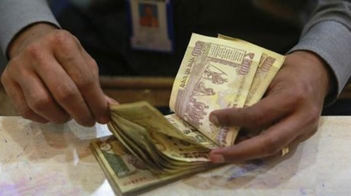 Índia puxa notas de 500, 1.000 rúpias para lutar contra a corrupção