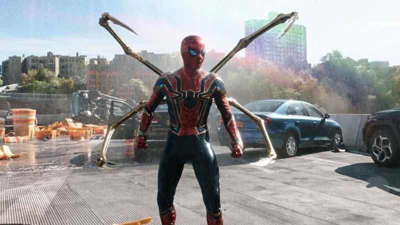 Tom Holland mendedahkan pengakhiran Spider-Man: No Road Home telah ditulis semula pada set