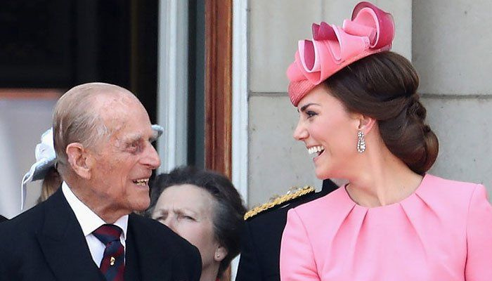 Kate Middleton 'ottaa' prinssi Philipin roolin kuninkaallisen erimielisyyden keskellä: raportti