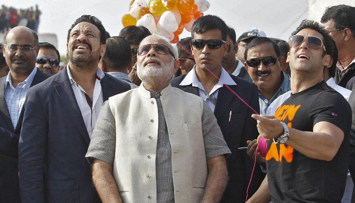 Bollywoodi staarid paljastasid poliitikute raha eest edutamise: raport