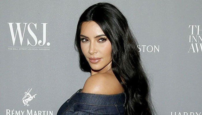 Kim Kardashian vystříkla 25 000 dolarů na návrhářskou kabelku pro BFF