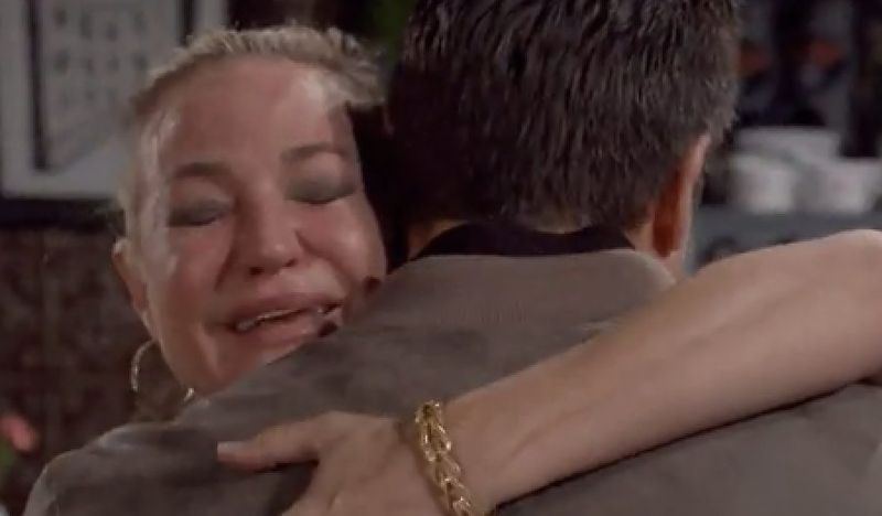 The Young And The Restless: It's Time For The SHICK Reunion, Grief Leads Sharon στην αγκαλιά του Nick