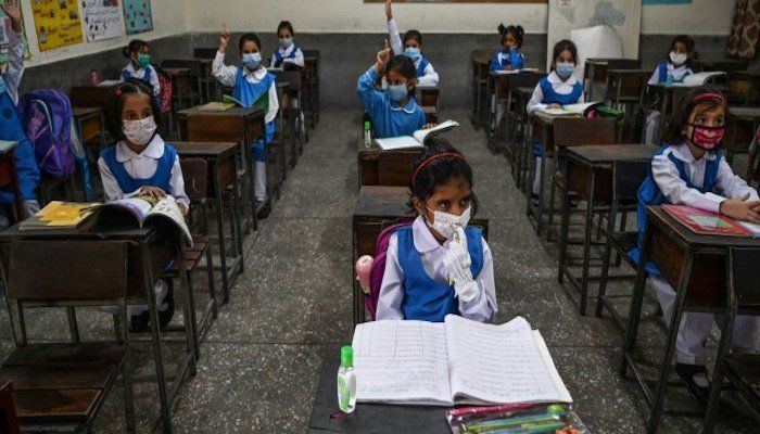 Školy v 12 okresoch Sindh zostanú zatvorené do 6. júna