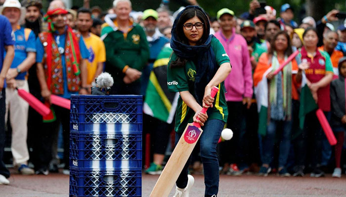 'Prova. Se ti piace, provaci': Malala alle ragazze che vogliono giocare a cricket