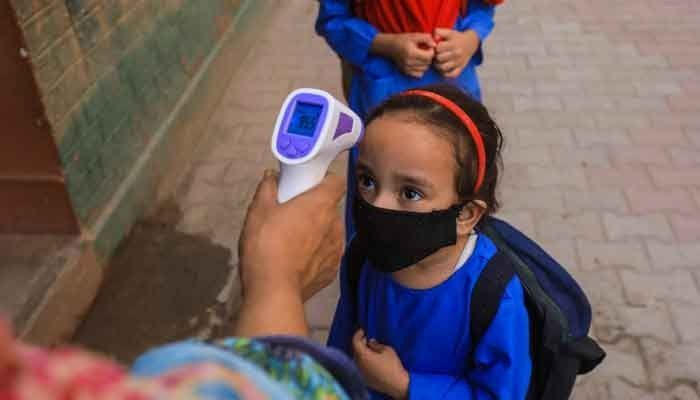 Cerca del 10% de los pacientes con coronavirus en Islamabad, Rawalpindi son niños: informe