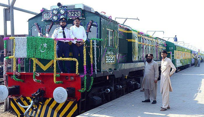 100 dní: Pakistanské železnice