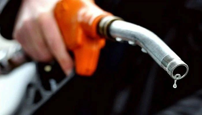 パキスタンのガソリンは再び高価になる可能性があります