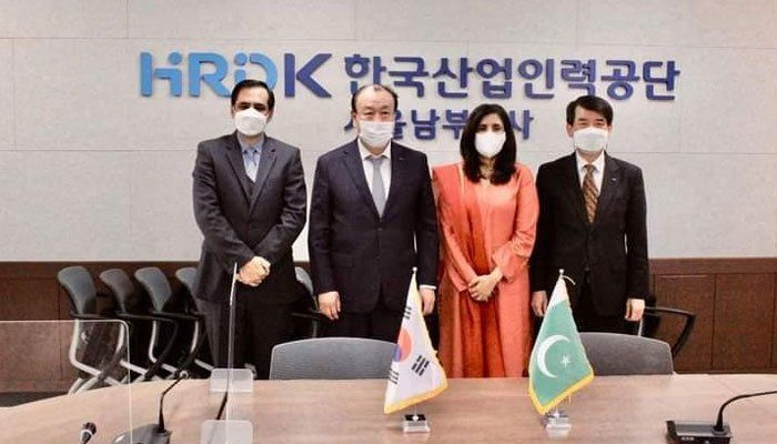 La Corea del Sud revoca le restrizioni sui visti per i lavoratori E-9 pakistani