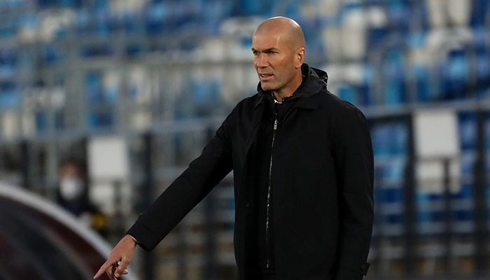 Zinedine Zidane dimiteix com a tècnic del Reial Madrid
