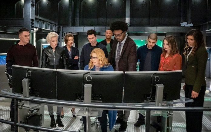 एरो सीजन 8 एपिसोड 10 स्पॉयलर: 'फेडआउट' प्रमुख चरित्र की वापसी के साथ