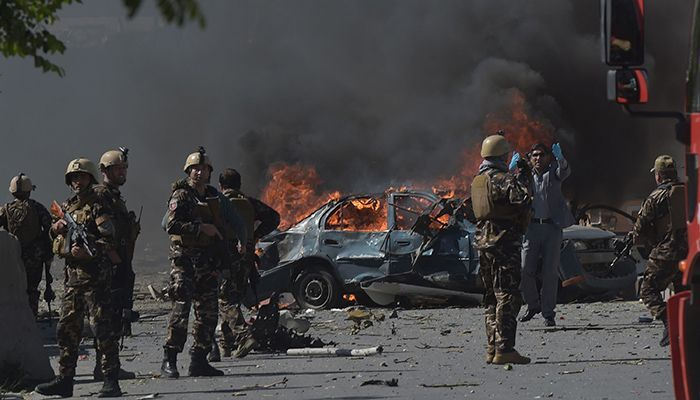 카불 대형 트럭 폭탄 테러로 90명 사망, 수백명 부상