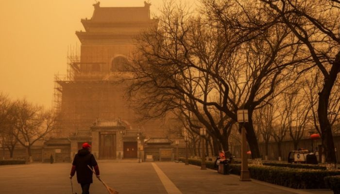 En imágenes: la 'tormenta de arena más grande en una década' asfixia a Beijing