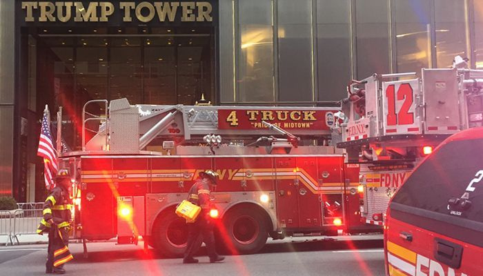 Siviili kuoli, neljä palomiestä haavoittui Trump Towerin tulipalossa New Yorkissa